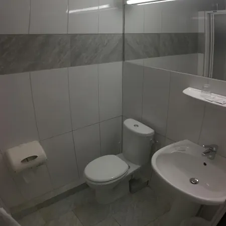 Du Helder Hotel 2*