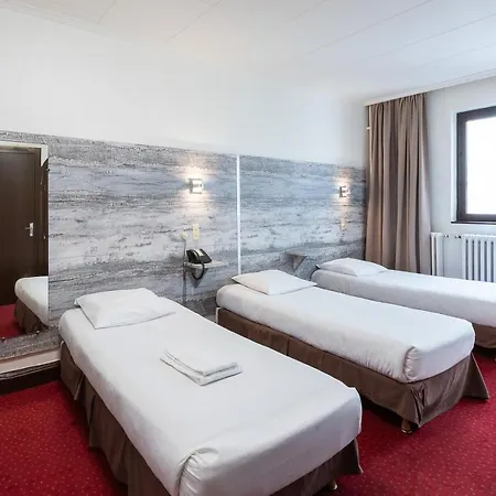 Du Helder Hotel 2*