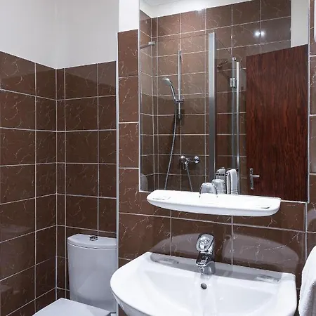 Du Helder Hotel 2*
