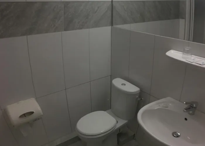 Du Helder Hotel 2*